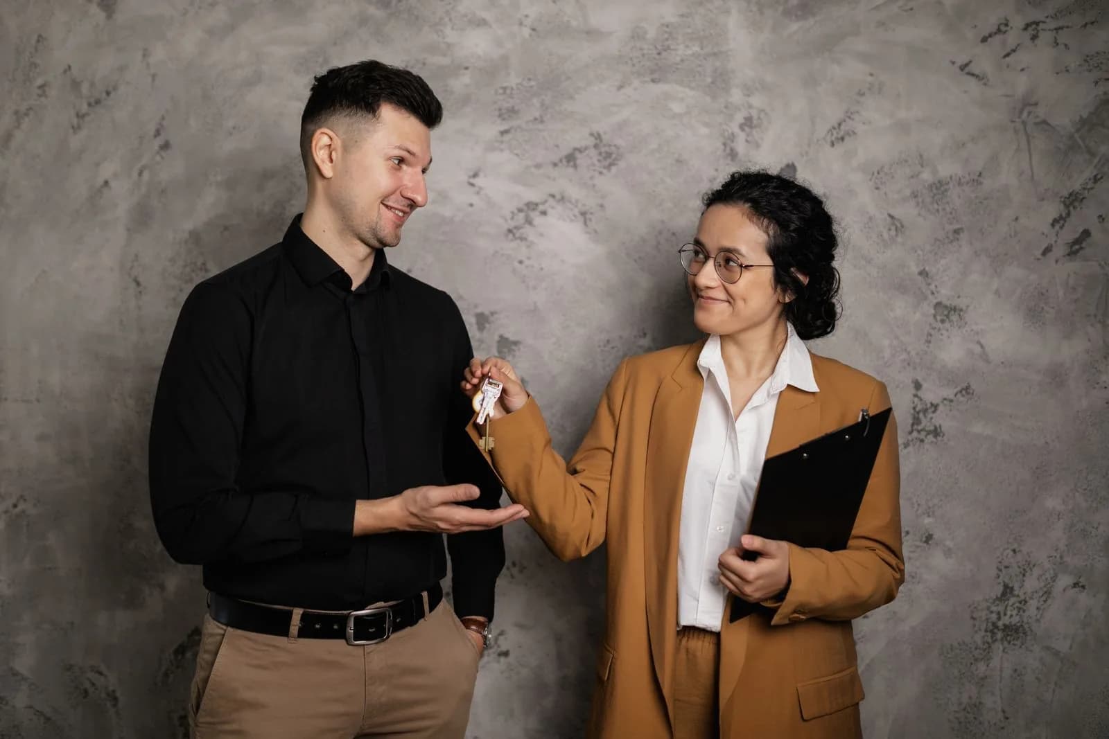 Successful buyer–agent handover — Real Estate marketing by TML Agency